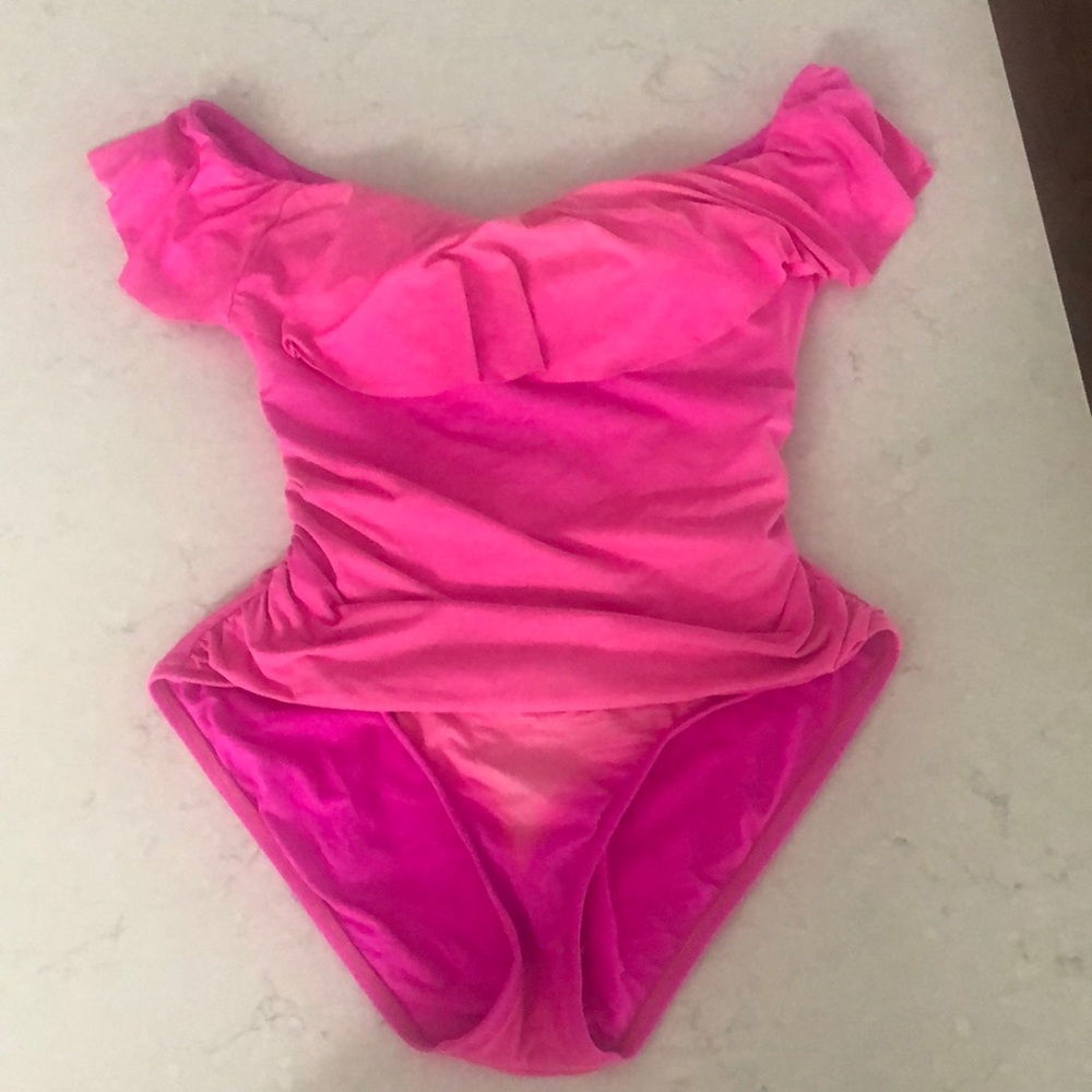 La Blanca Island Goddess Ruffle One Piece Swim